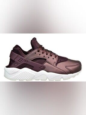 Nike Women’s Sneakers in Deep Burgundy and White